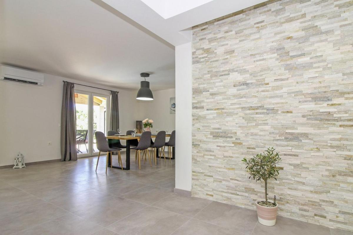 Natascha In Pamici - Haus Fuer 6 Personen Villa Žminj Buitenkant foto